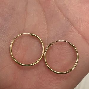 14k yellow gold small hoop earrings